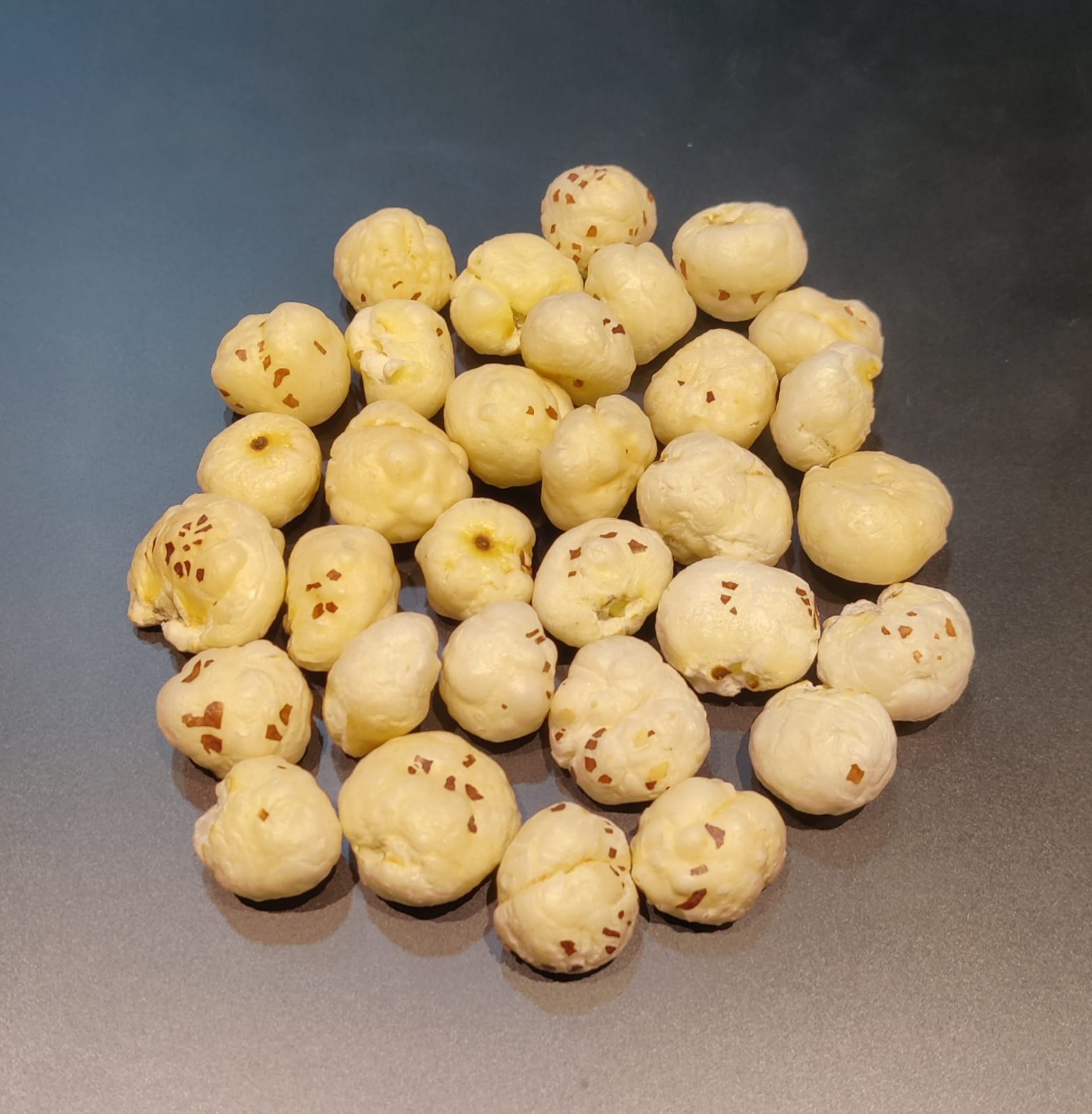 6 Suta Makhana
